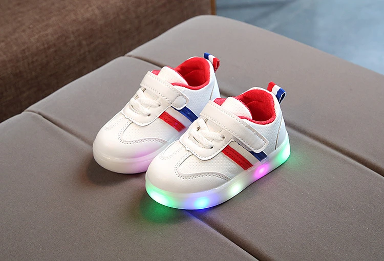 კედი  Shoes