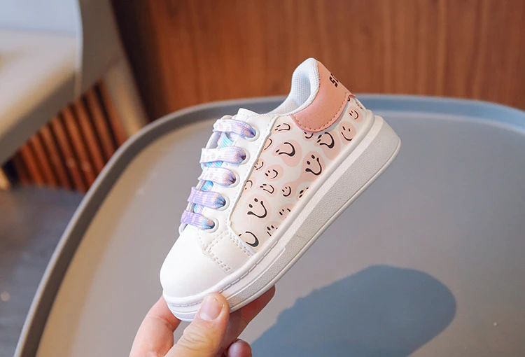 კედი  Shoes